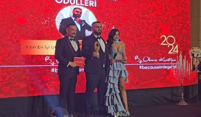 Tolga Pehlivan'a bir gecede 2 anlamlı ödül!