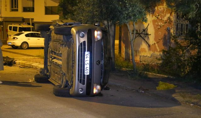 Uşak'ta trafik kazasında karı koca yaralandı