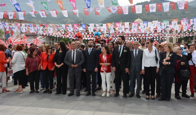 Manisa | CHP'de 23 Nisan coşkusu