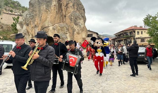 Frigya'da düzenlenen "Hıdırellez Bahar Şenliği" sona erdi