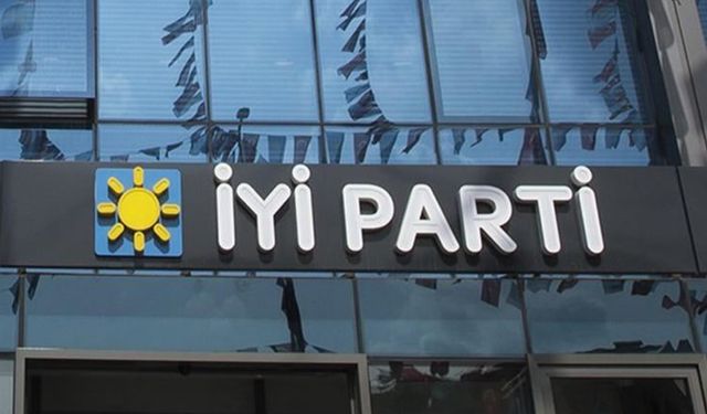 İYİ Parti, 6 ilçede nöbet değişimi yaptı