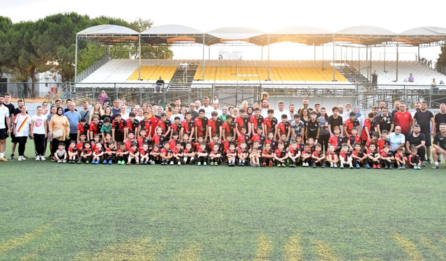 Yıldızspor Futbol Yaz Okulu’nun 1’inci dönemi bitti