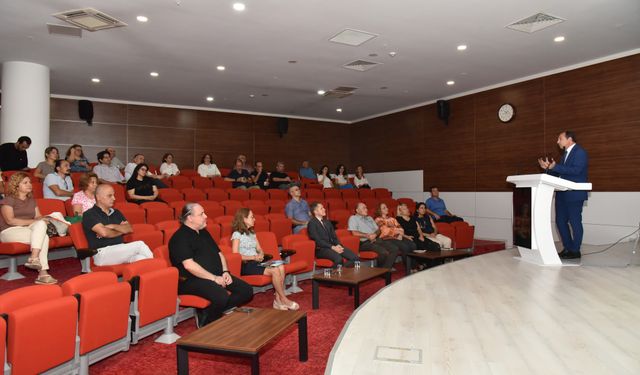 Manisa'da sağlık hizmetleri değerlendirme toplantısı yapıldı