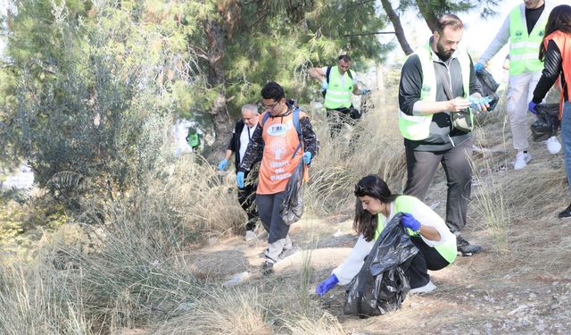 Üniversiteli gençlerden anlamlı çalışma