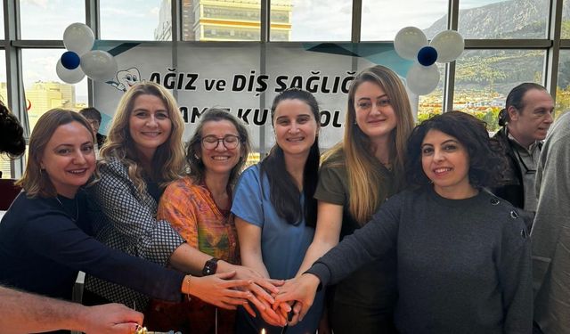 Manisa ADSM, Toplum Ağız ve Diş Sağlığı Haftası ve Dünya Diş Hekimleri Günü’nü Kutladı