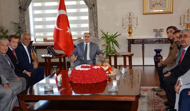 Manisa Bitlisliler Kültür ve Dayanışma Derneği’nden Vali Özkan’a ziyaret