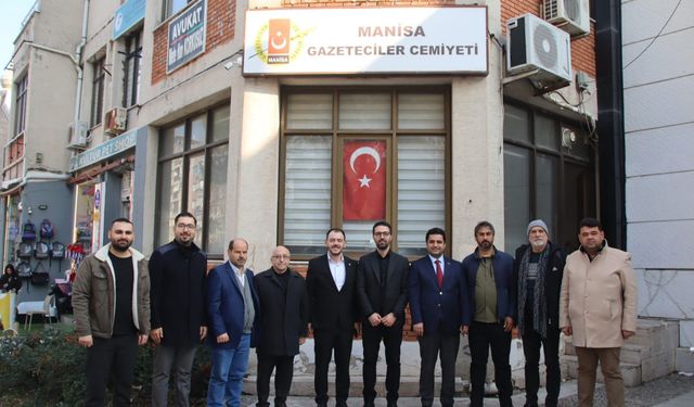 AK Parti'li İlçe başkanları Gazeteciler Cemiyeti’ni ziyaret etti