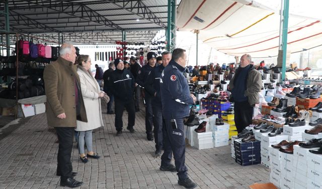 Şehzadeler Belediyesi’nden Perşembe Pazarında Sıkı Denetim