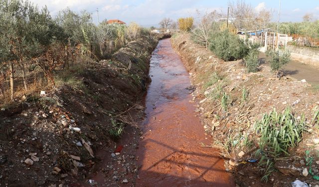 Dereleri Temizliyor, Taşkınlara Son