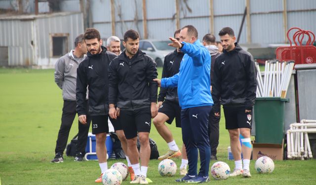 Manisaspor, liderlik basamağında Çatalköprü ile karşılaşıyor