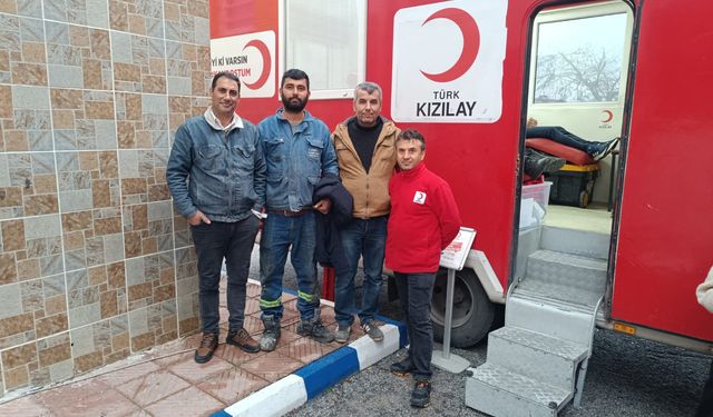 Soma'daki Kan Bağışı Etkinliğinde 85 Kişi, 255 Hayata Dokundu