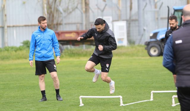 Manisaspor kupa sevinciyle sahaya çıkıyor