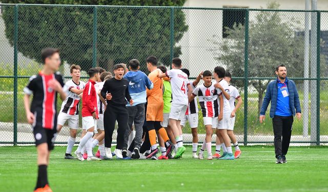 Yıldızspor 45 FK U15 Takımı, Play-Off'ta Kritik Maça Çıkıyor