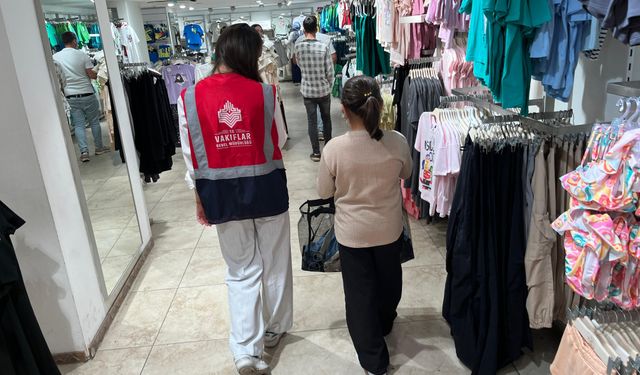 İzmir Vakıflar Bölge Müdürlüğü’nden Anlamlı Destek: 624 Minik Kalbe Bayram Sevinci