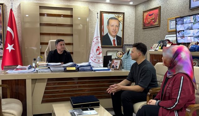 Ahilik sancağı Manisa'ya teslim edildi