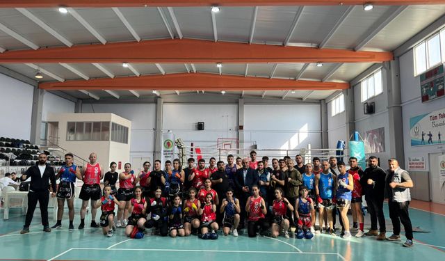Muaythai’nin Ustaları Manisa'da Ter Döktü