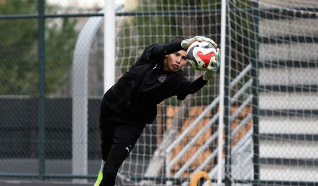 Manisa FK'da galibiyet sonrası yenileme çalışması