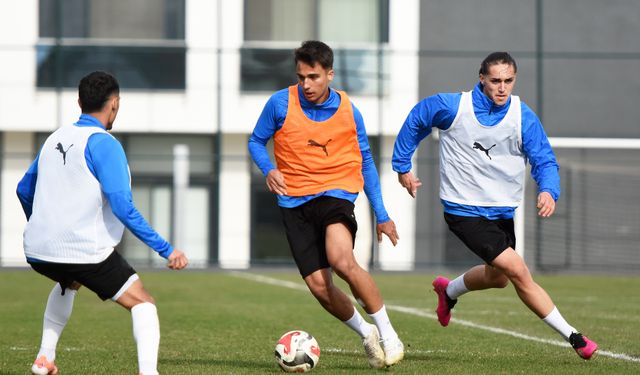 Manisa FK, ikinci yarı mesaisine hız verdi