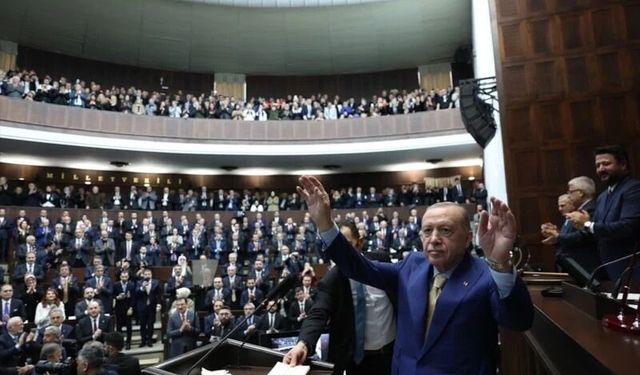 Recep Tayyip Erdoğan’dan ‘Kabe’de Hacılar’ ilahisine övgü