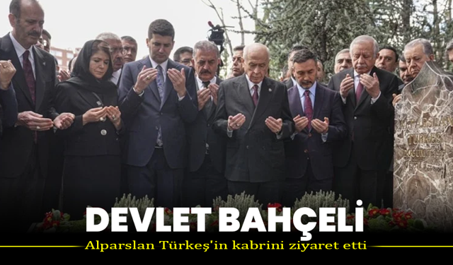 Bahçeli’den Türkeş’in kabrine ziyaret
