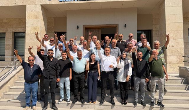 MHP Saruhanlı’da Sadullah Kılınç mazbatasını aldı