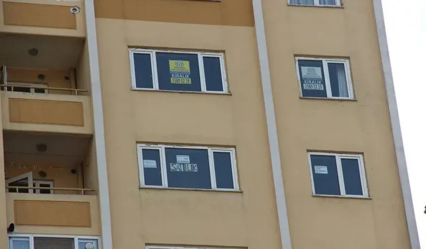 Ev sahipleri maaş bordrosu ve kredi notunun dışında 1 ya da 6 aylık peşin kira şartı ya da en az 2-3 depozito gibi şartlar da koydu.