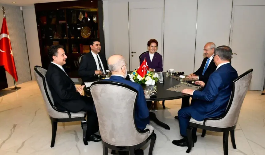 “2023’te yapılacak cumhurbaşkanlığı seçiminde Millet İttifakı adayı cumhurbaşkanı seçilse ülkenin koşulları daha iyi olur mu?” sorusuna katılımcıların yüzde 55’i “Evet”, yüzde 40’ı “Hayır” yüzde 5’i ise “Bilmiyorum” dedi.