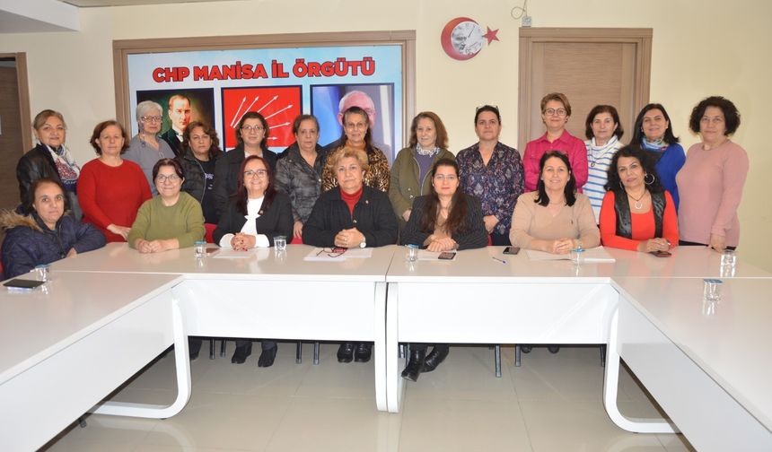 CHP’li Kadınlardan Çağrı: Siyasette Yeterince Temsil Edilmiyoruz