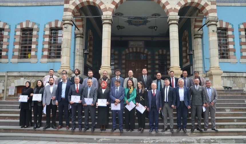 AK Parti'li Kütahya Belediye Meclisi ve İl Genel Meclisi üyeleri mazbatalarını aldı