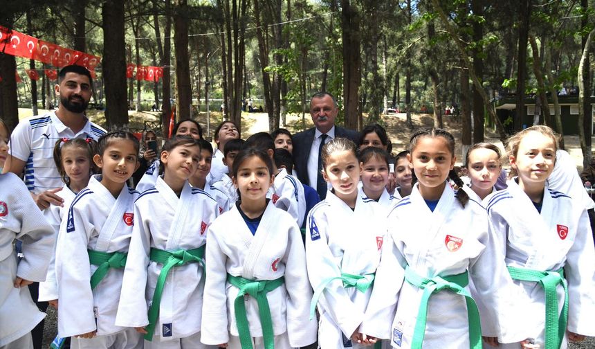 Gençler 19 Mayıs’ı doya doya yaşadı