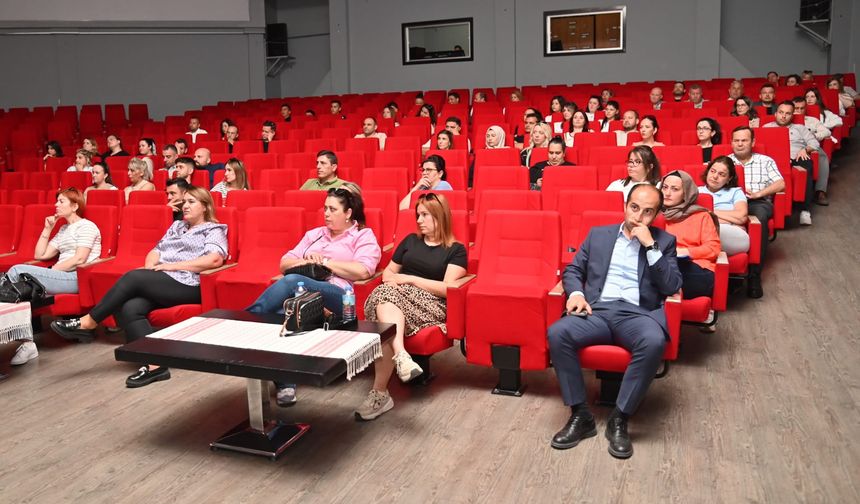 Büyükşehir’den çalışanlarına ‘Kamusal Alanda Etik’ eğitimi