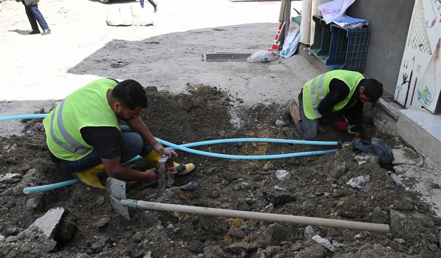 Demirci’de Altyapı Seferberliği: 2 Bin 400 Bitti, 2 Bin 500 Yolda!