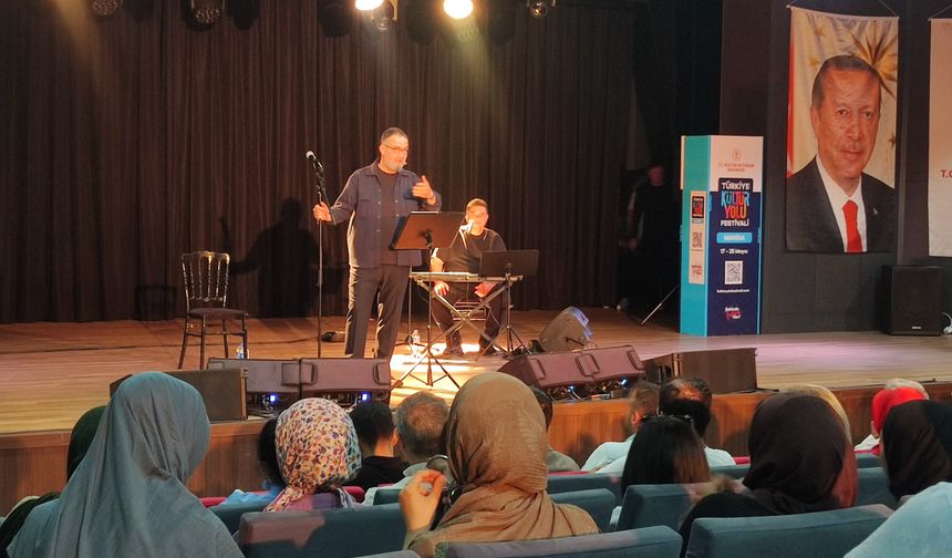 İbrahim Sadri’den Manisa’da Şiir Dolu Gece
