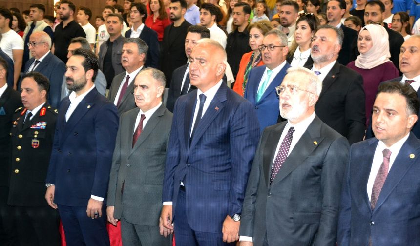 Manisa İl Halk Kütüphanesi yeni hizmet binası açıldı