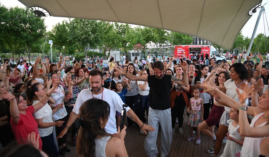 Manisa’da Gençlik Haftası Coşkusu Dans ve Sporla Yaşandı