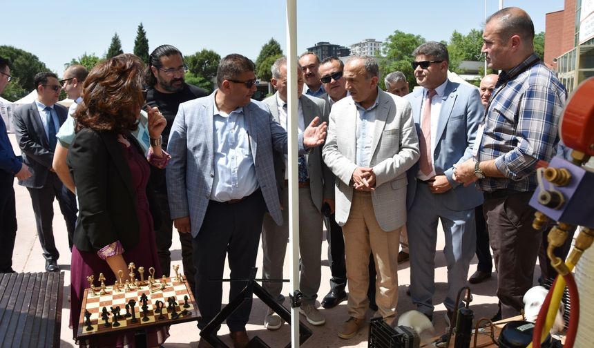Türkiye Yüzyılı’na nitelikli gençlik vurgusu
