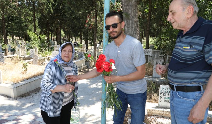 Şehzadeler’de bayram arifesinde manevi dokunuş