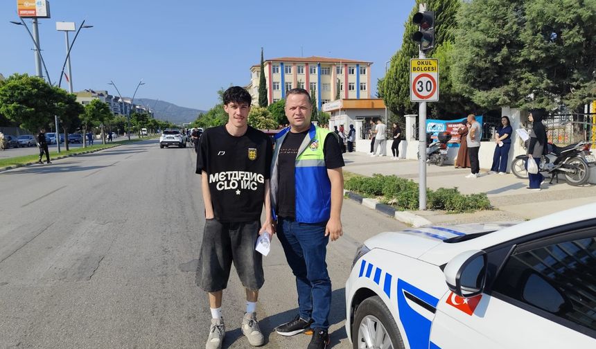 Büyükşehir, YKS sabahı gençlerin yanındaydı
