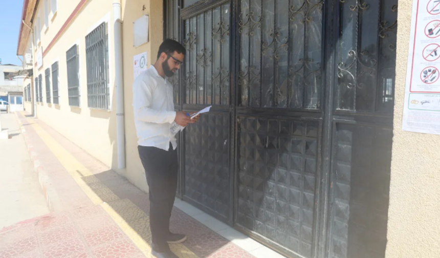 Dakikalarla yarış: YKS'de geç kalan öğrenciler gözyaşlarına boğuldu