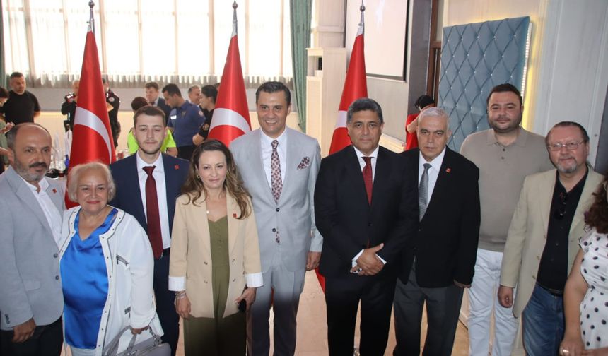 Manisa protokolü bayramlaştı