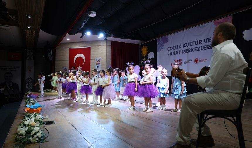 Yunusemreli miniklerden unutulmaz yıl sonu gösterisi