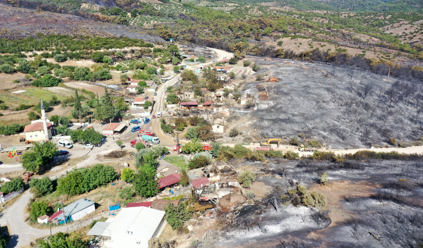 Manisa Saruhanlı’nın iki mahallesinde orman yangını