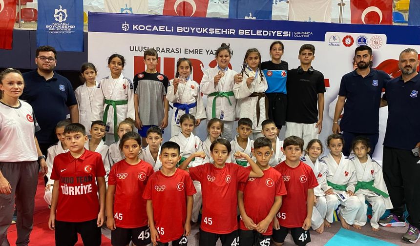 Manisa’nın gururu Süper Minikler