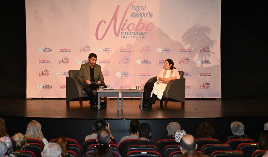 Latife Tekin Manisalı Sanatseverlerle Buluştu