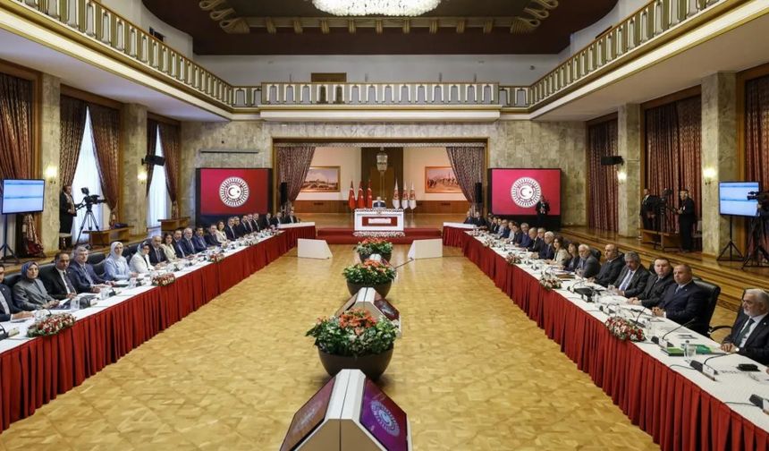 MHP, “Terörsüz Türkiye” Raporunu Meclis’e Sundu