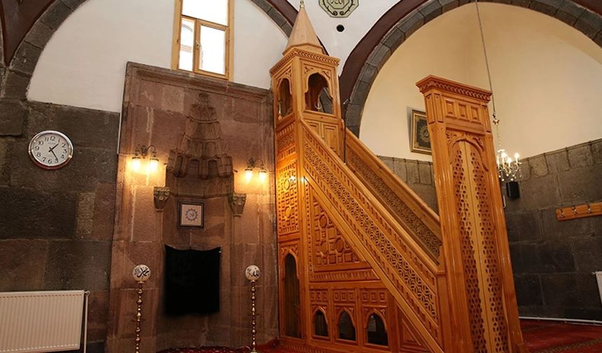 Cuma hutbesinde güçlü mesaj: “İnsan, Rabbinin emanetidir”