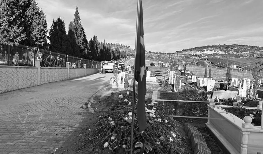 Manisa Gülşah Durbay'ı beyaz lalelerle son yolculuğuna uğurladı