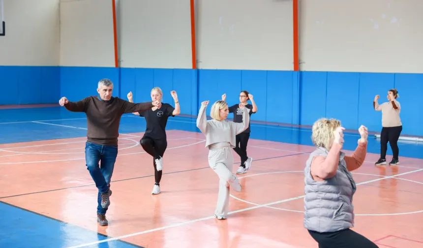 Yunusemre’den halk oyunları kursu