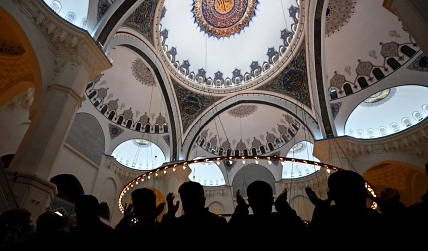 Berat Kandili 2026’da hangi güne denk geliyor?