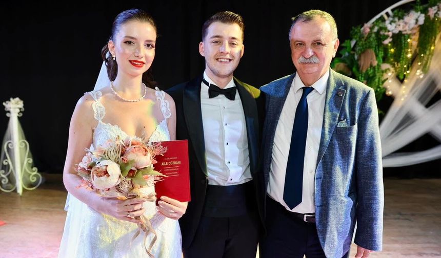 Yunusemre’de geçen yıl bin 464 çift hayatını birleştirdi